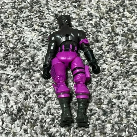 Fortnite Jazware Fallen Love Ranger 4" Action Figure One Crossbow Included - Picture 4 of 7